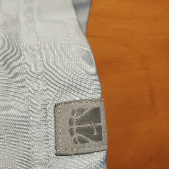 ✨Nike men's size medium gray basketball shorts - Picture 2 of 6